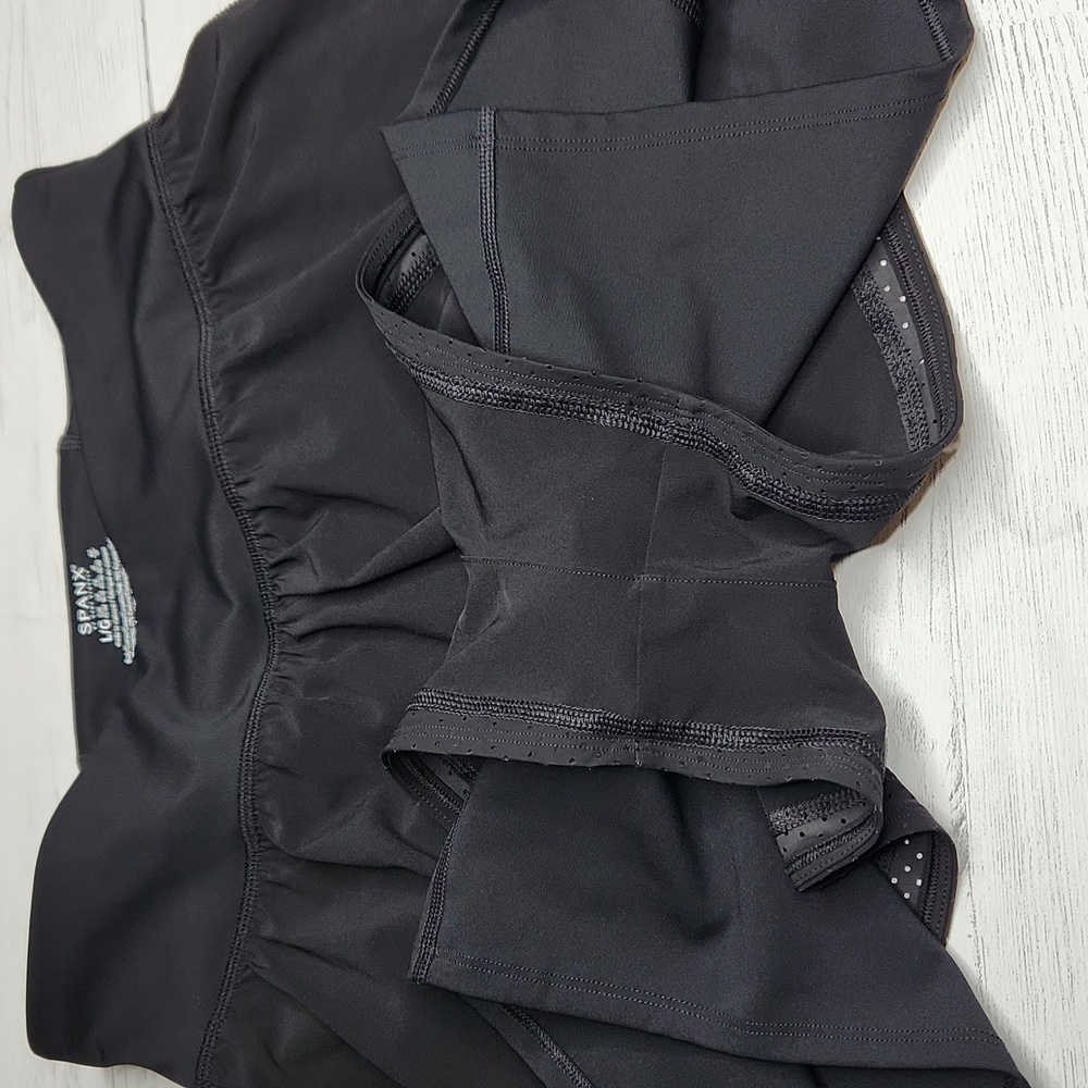 Spanx Lined Performance Shorts, Large, Black. - image 5